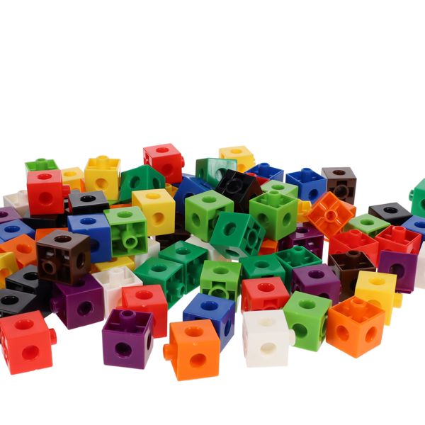 Linking Maths Cubes - Pack of 100