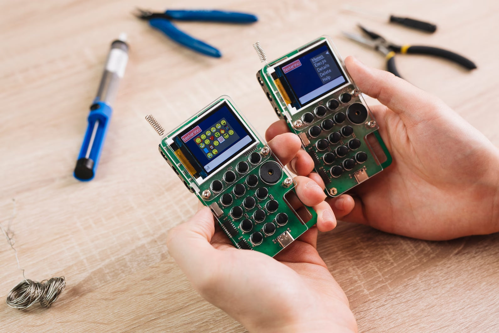 CircuitMess Chatter (DIY walkie talkies)
