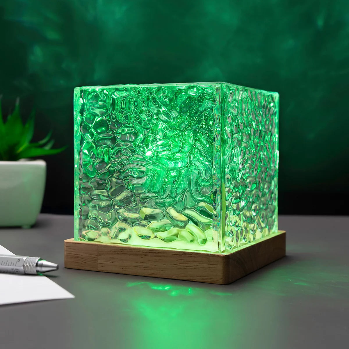 RED5 Northern Light Projector Cube Lamp