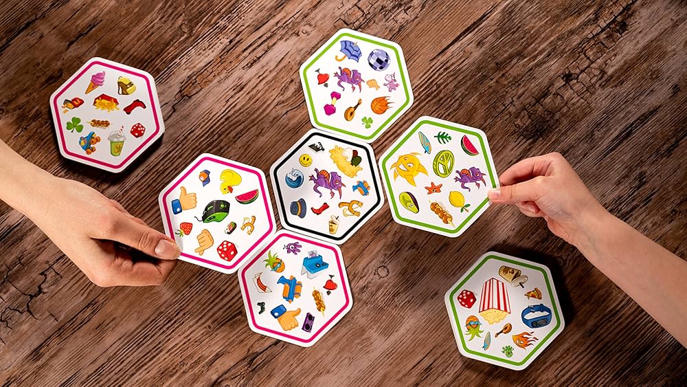 Dobble Connect – Fast-Paced Matching Strategy Game