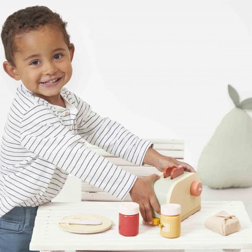 Shiny Grandma bread toaster and accessories