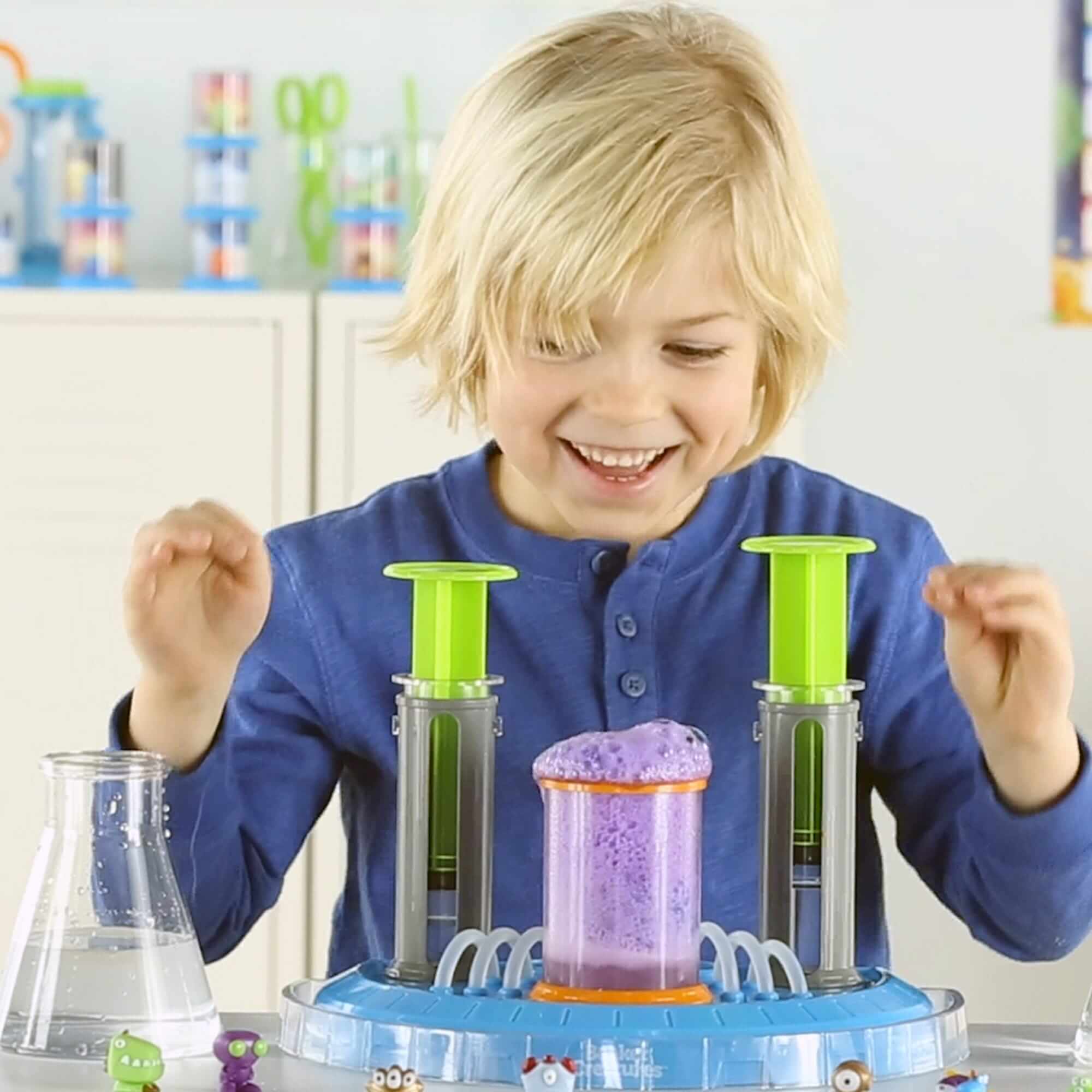 Beaker Creatures Liquid Reactor Super Lab Age 5+ Award Winning