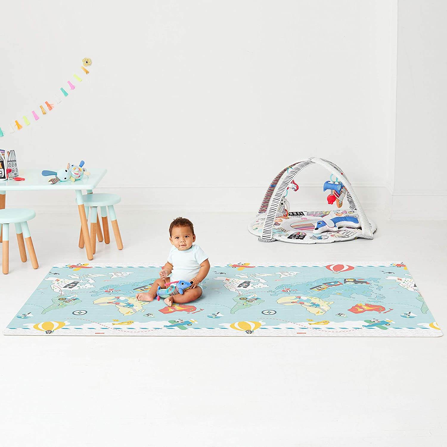 Reversible Playmat (Wipeable) - Little Travellers Skip Hop