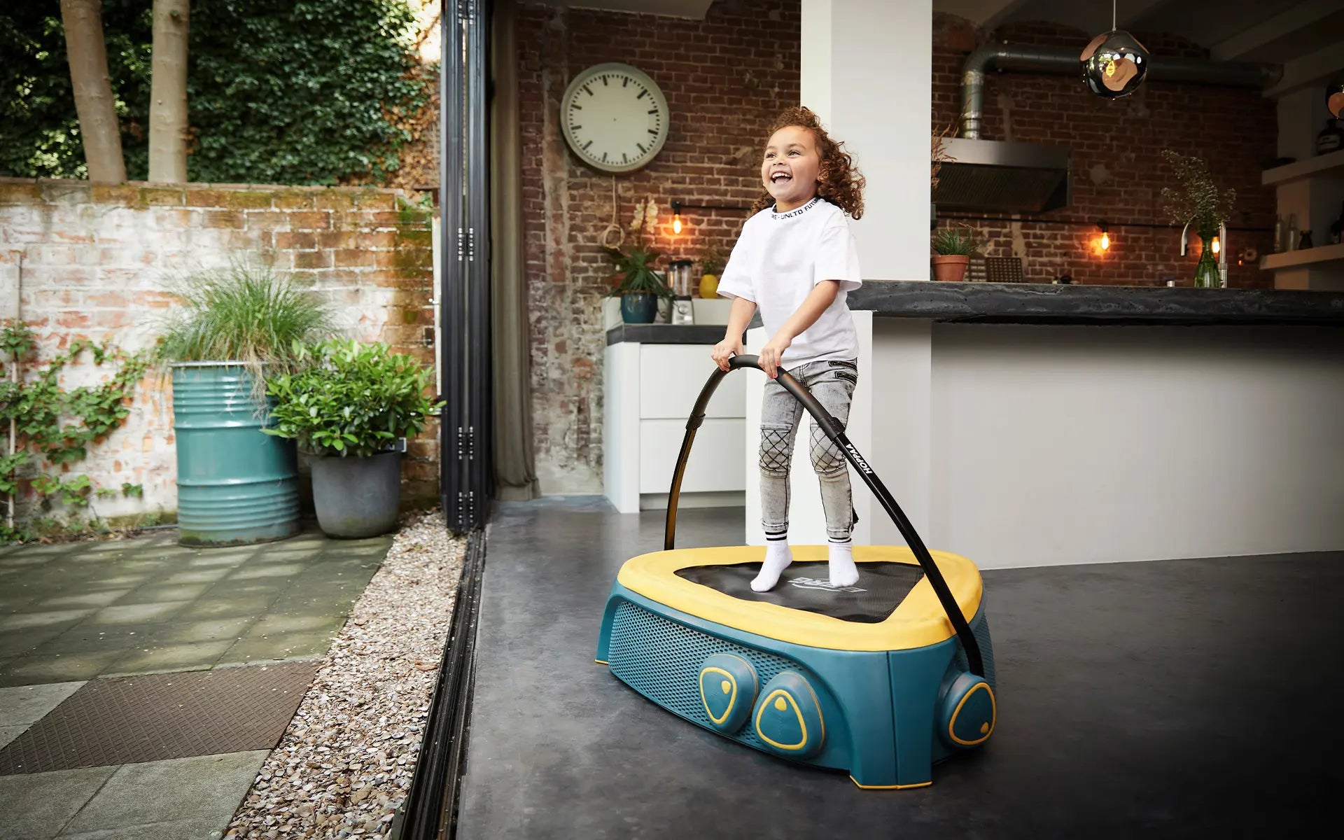 BERG Hoppaa Indoor  / Outdoor Trampoline