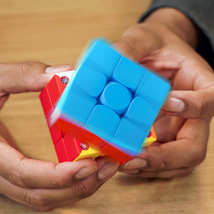 Rubik’s 3x3 Magnetic Speed Cube