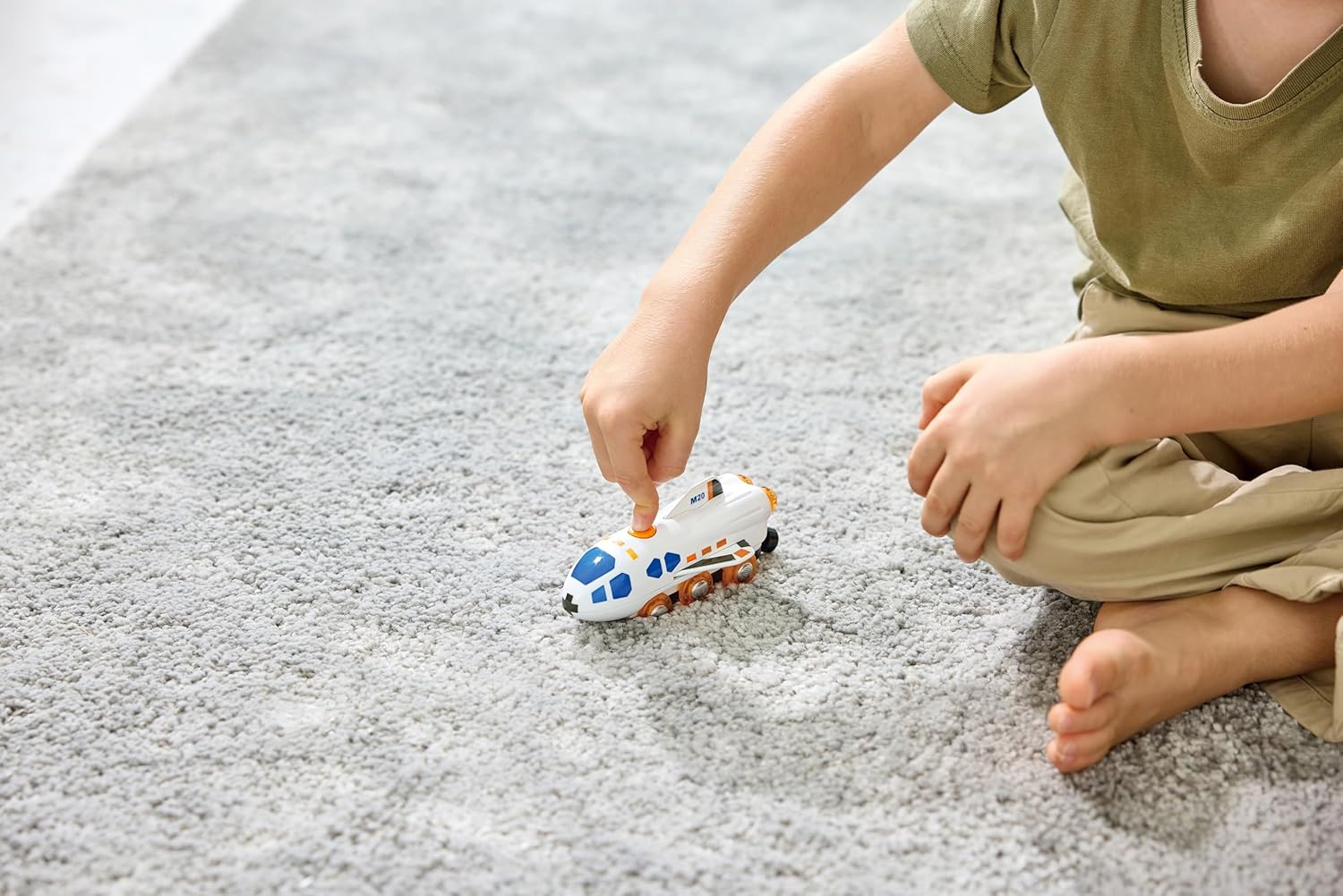 Hape Dual-Mode Space Shuttle & Train