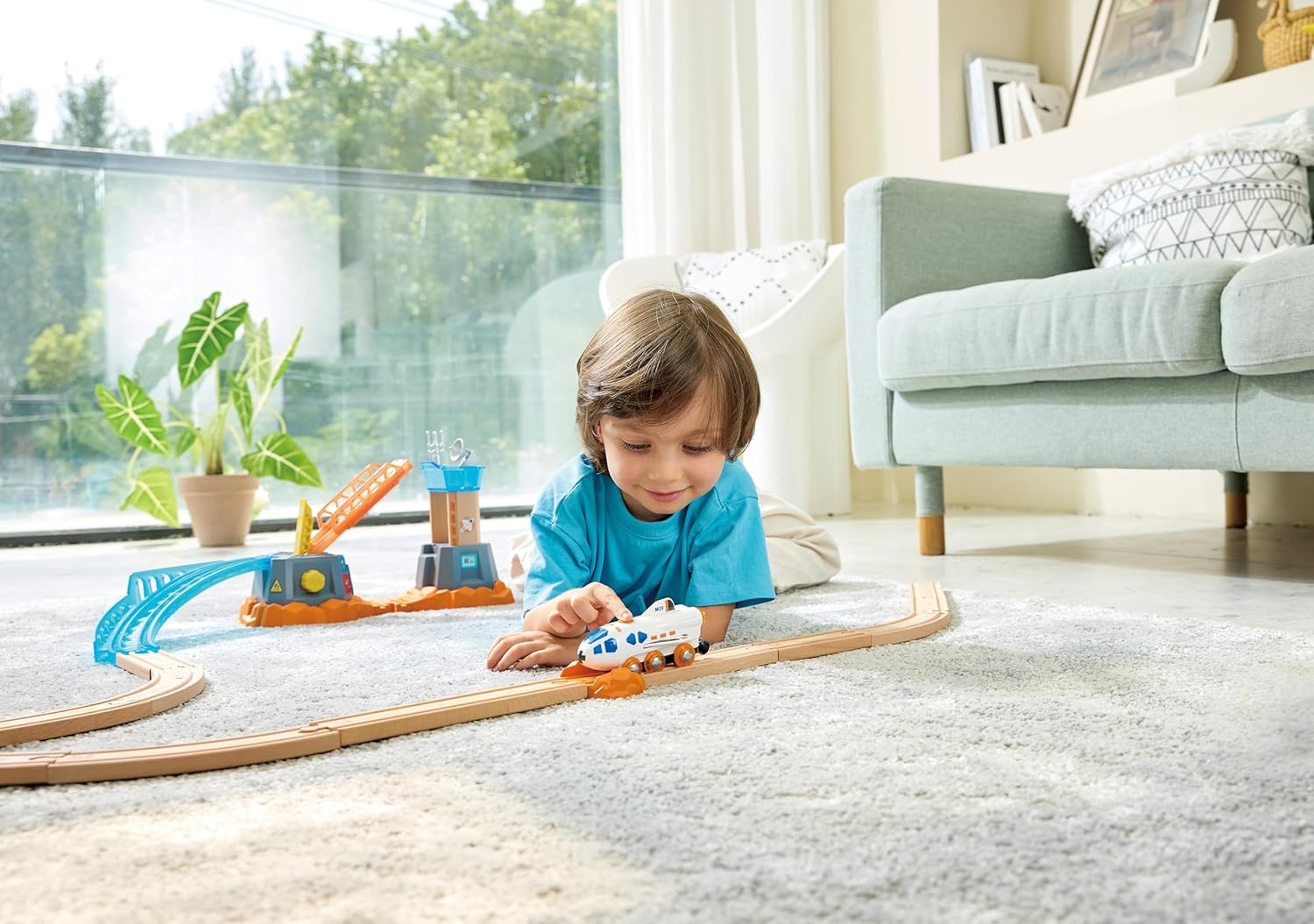 Hape Dual-Mode Space Shuttle & Train