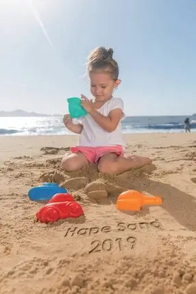 Travel Sand Mold Set Hape