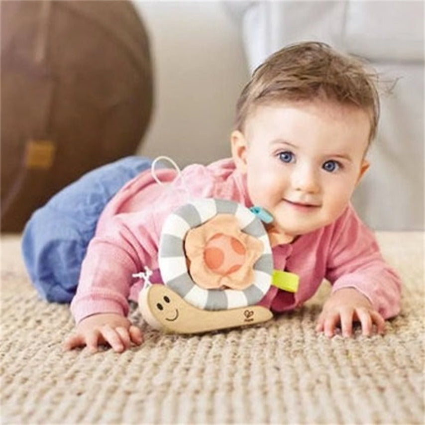 Hape Hook N Look Snail