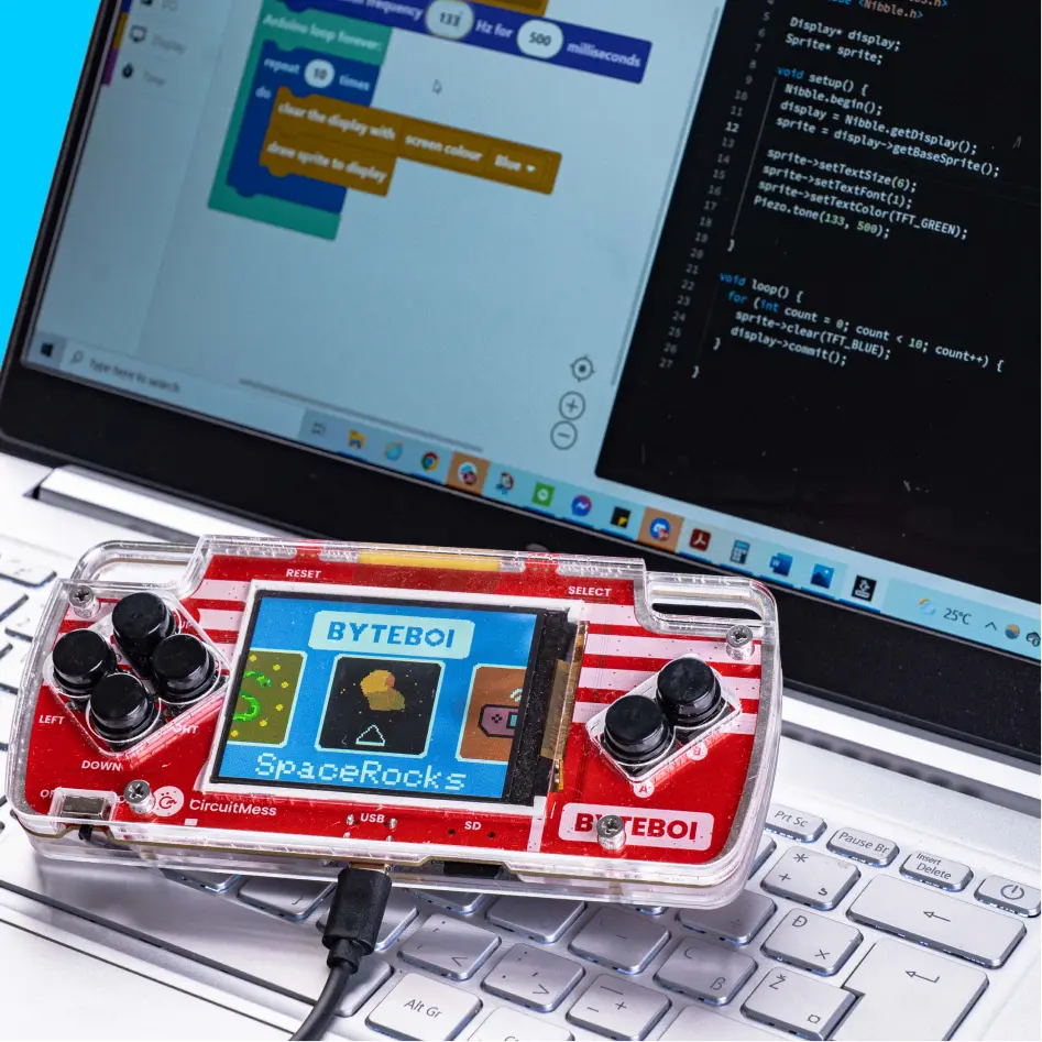 CircuitMess ByteBoi (DIY gaming console)