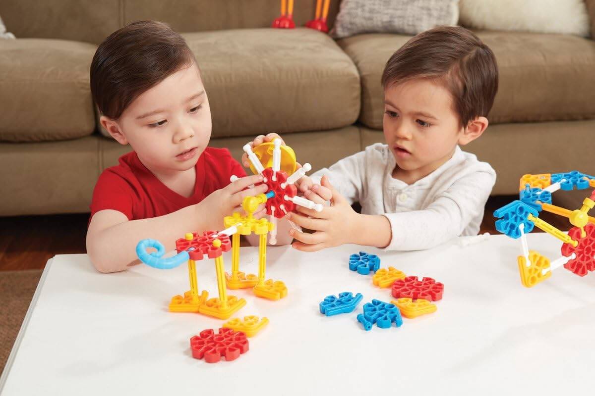 K.KID K'NEX Kid - Oodles of Pals 60 Model Building Set