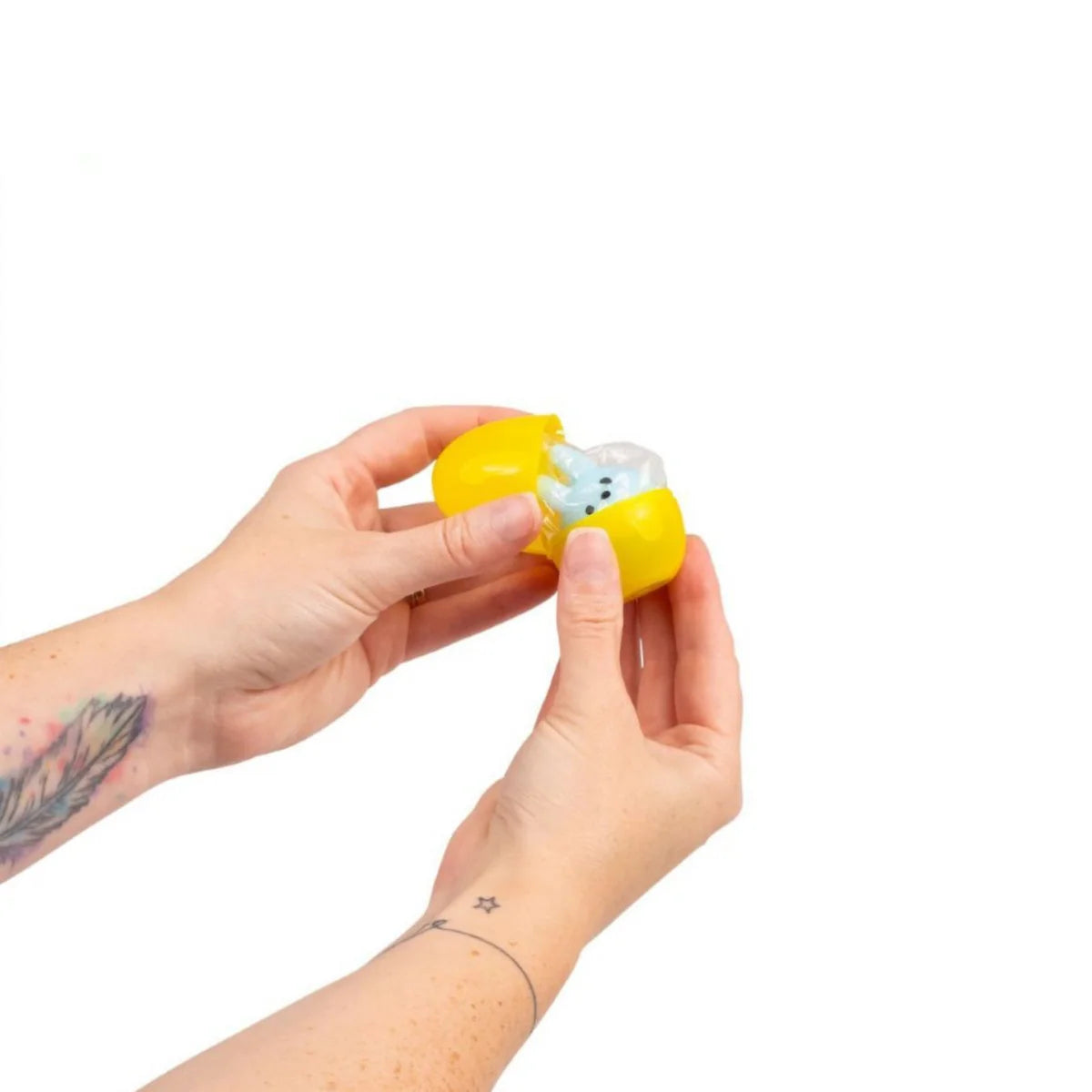 Sensory surprise vending machine