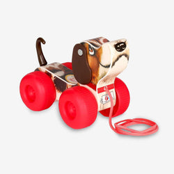 FISHER PRICE CLASSIC LITTLE SNOOPY PULL ALONG DOG