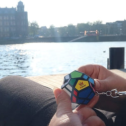 Mini Skewb Twisty Puzzle