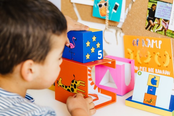 Peek a Zoo - SmartGames